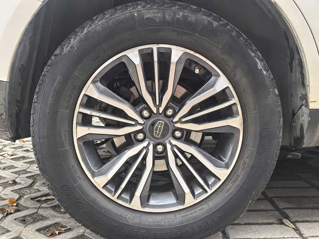 GEELY AUTOMOBILE VISION X6