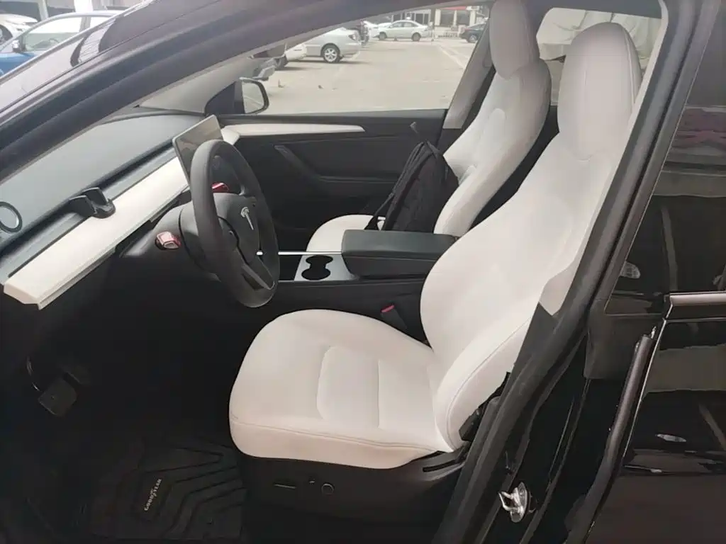 Tesla Model Y — фотографии объявления, Фото 15