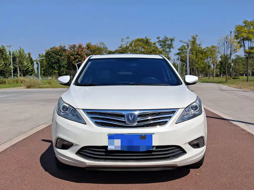 Changan Eado — миниатюра 2