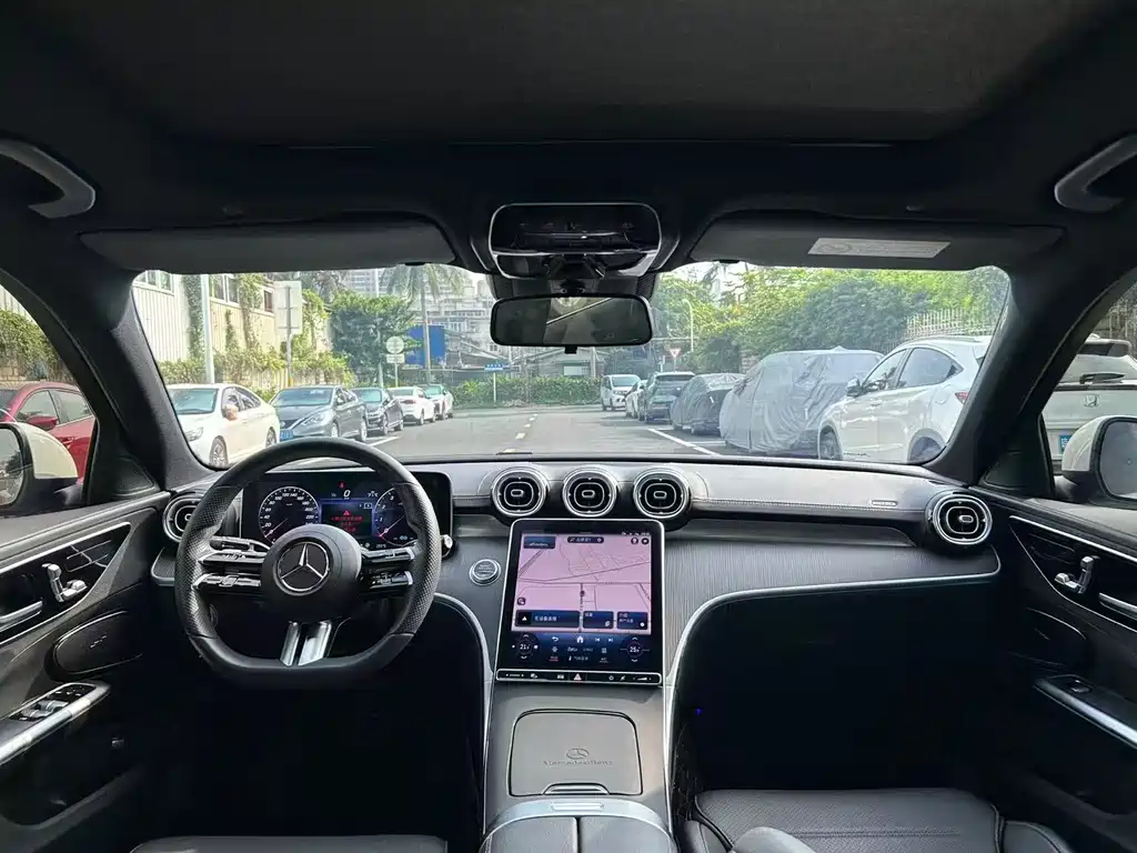 Mercedes-Benz C-Class — миниатюра 6