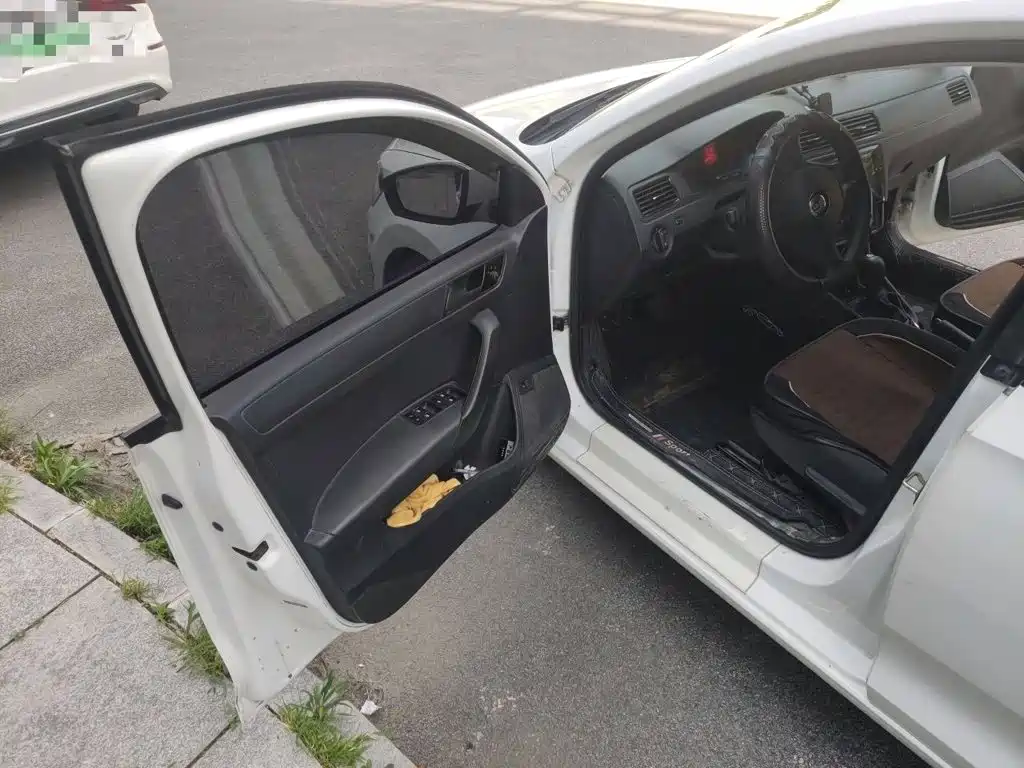 Volkswagen Santana — миниатюра 14
