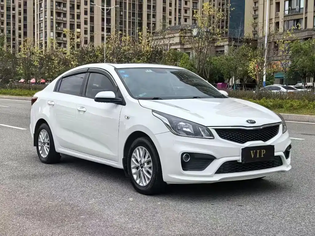 KIA K2