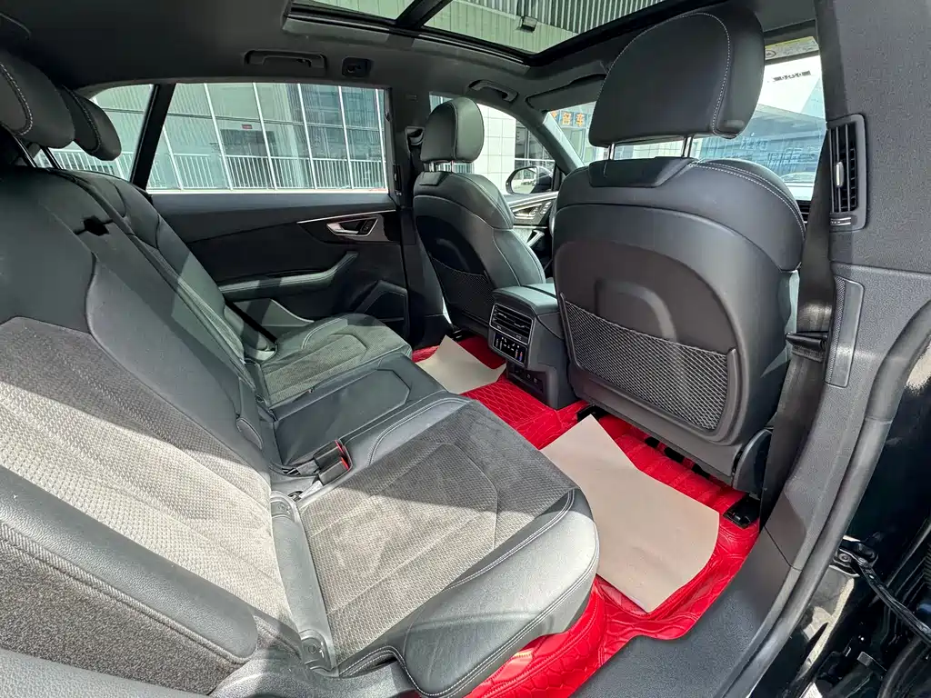 Audi Q8 2021 55 TFSI