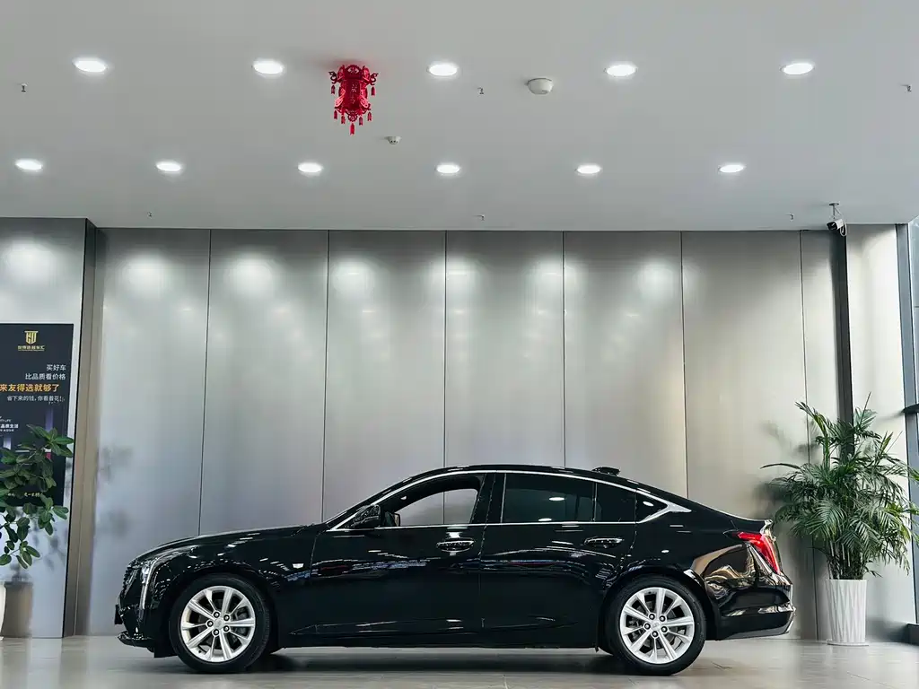 Cadillac CT5 — миниатюра 9