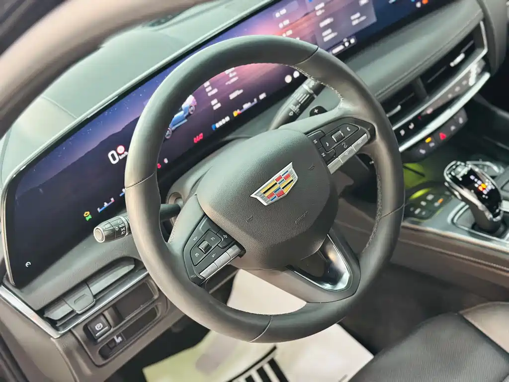 Cadillac CT5 — миниатюра 14