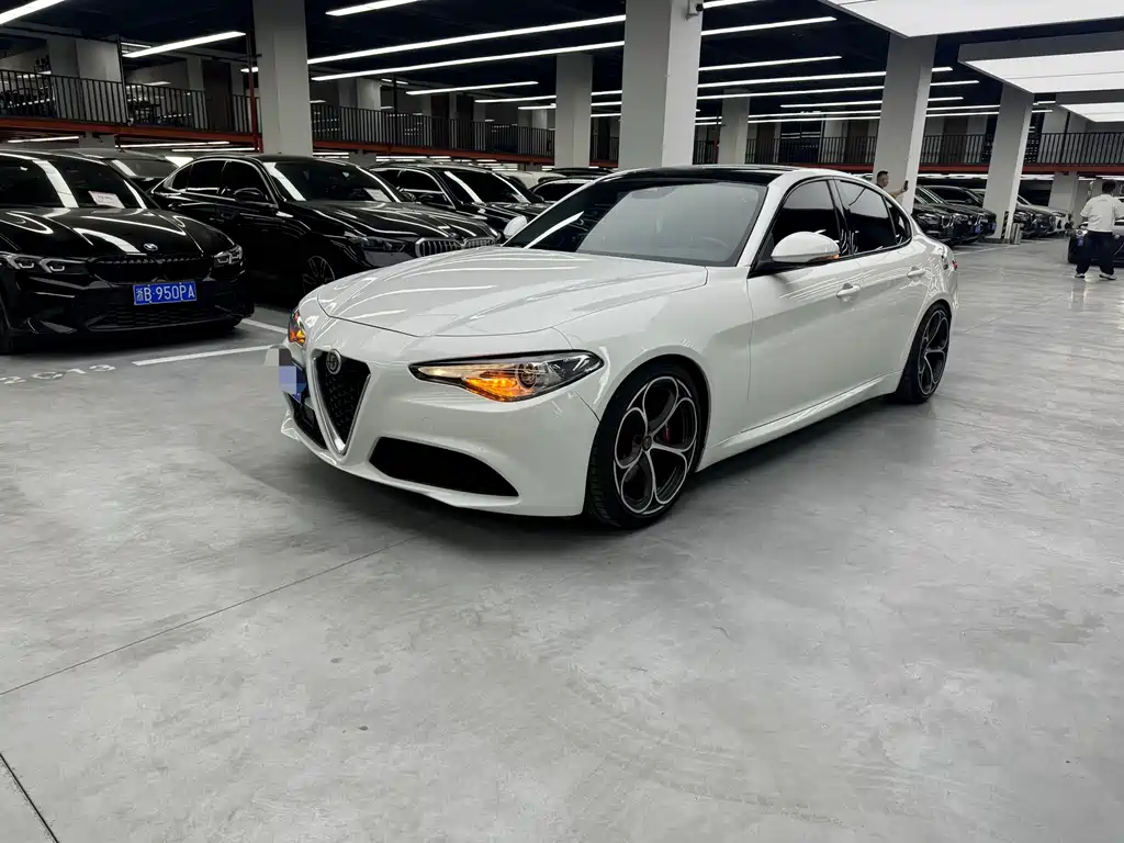 Купить Alfa Romeo Giulia