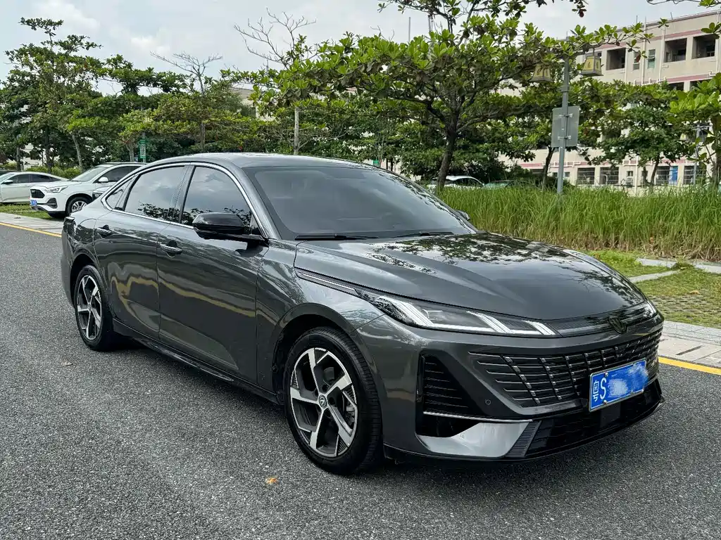 Changan Eado — миниатюра 3