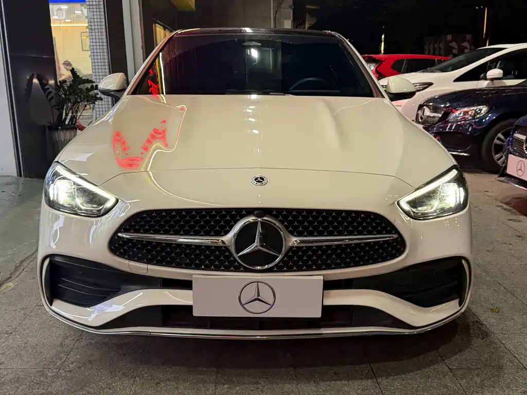 Mercedes-Benz C-Class — миниатюра 2