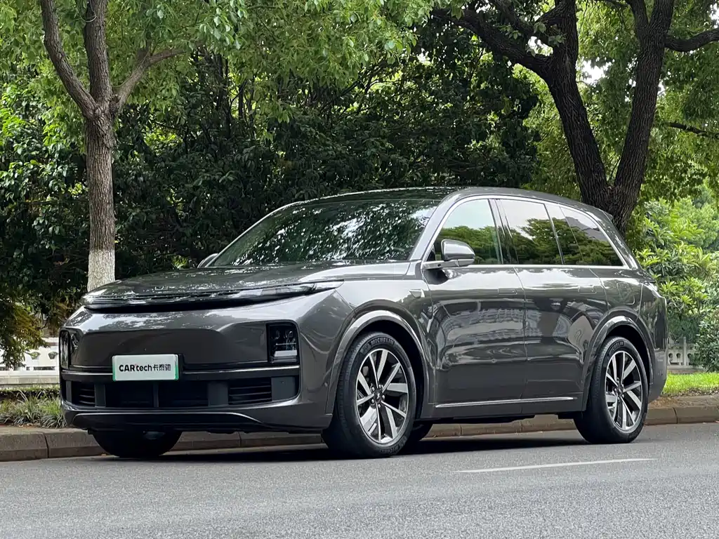 Li Auto Li L8 2024