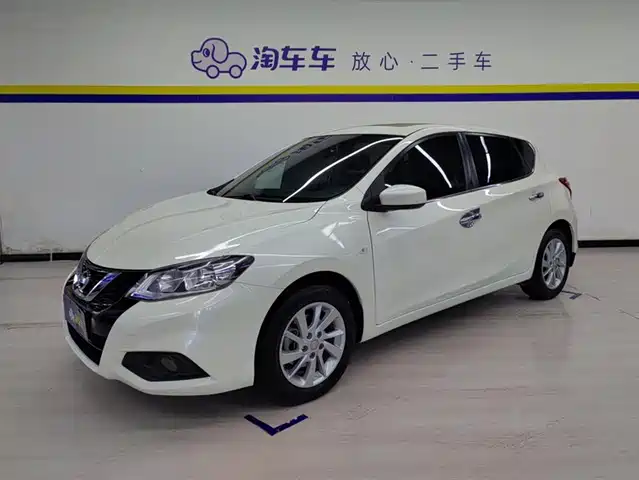 NISSAN TIIDA 2019