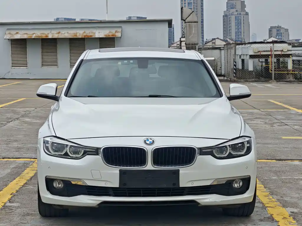 BMW 3 Series — миниатюра 2