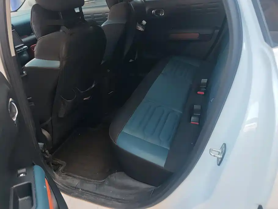 Citroen C4 Aircross — миниатюра 11