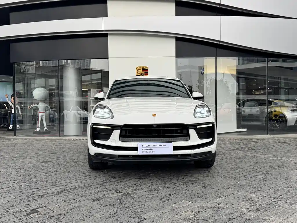 Porsche Macan — миниатюра 2