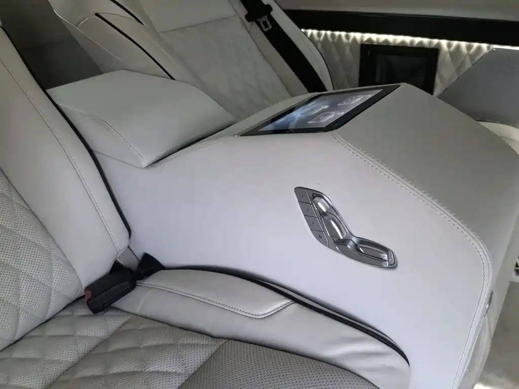 Mercedes-Benz Vito — миниатюра 17