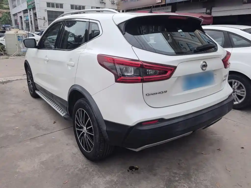 Nissan Qashqai — миниатюра 5