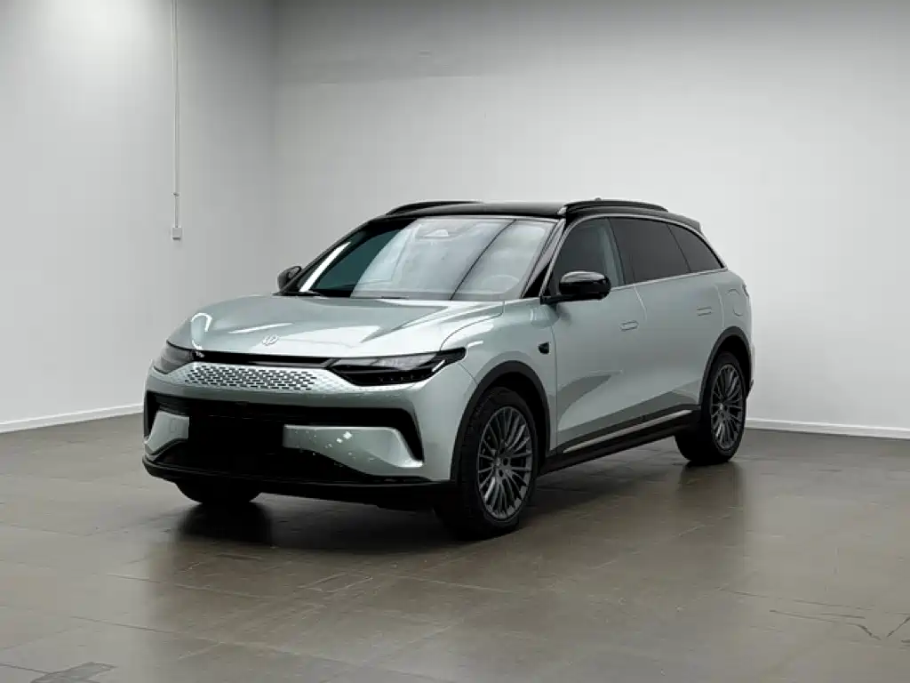 Leapmotor C11