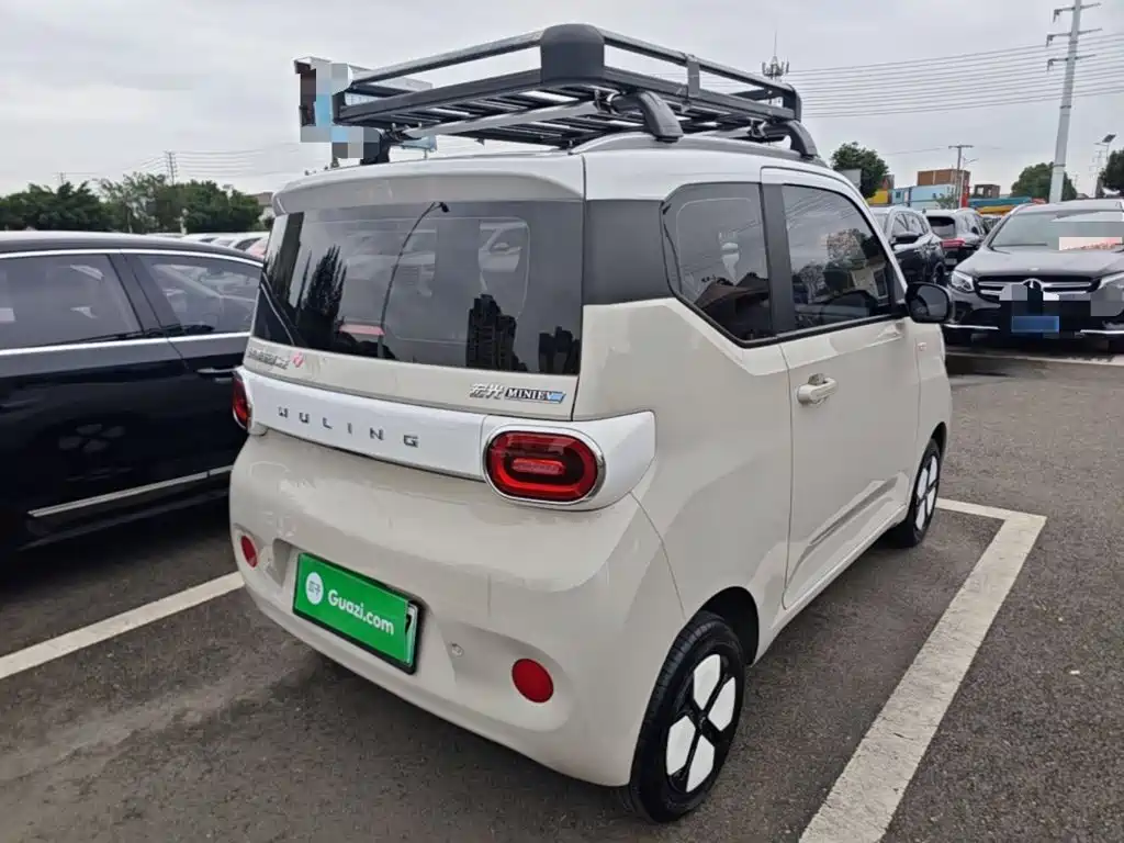 Wuling MINIEV — миниатюра 7