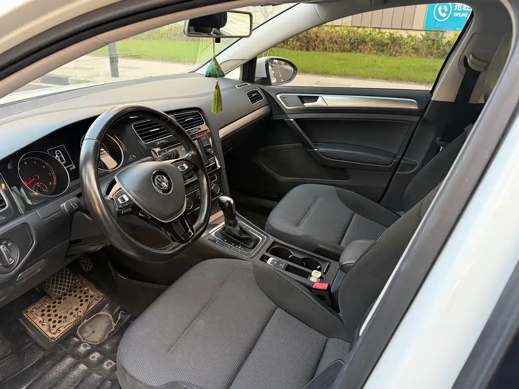 Volkswagen Golf — миниатюра 9