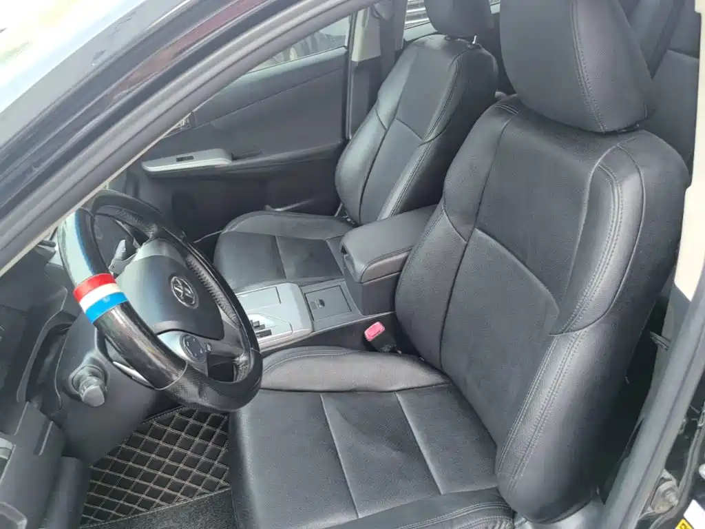 Toyota Camry — миниатюра 15