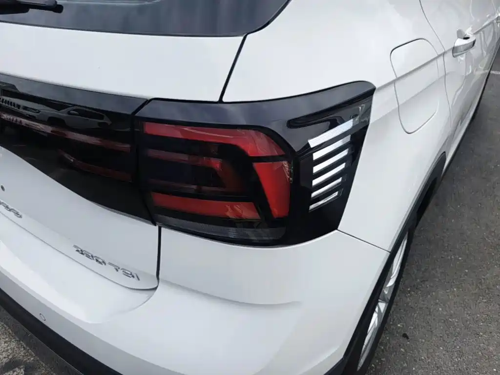 Volkswagen T-Cross — миниатюра 8