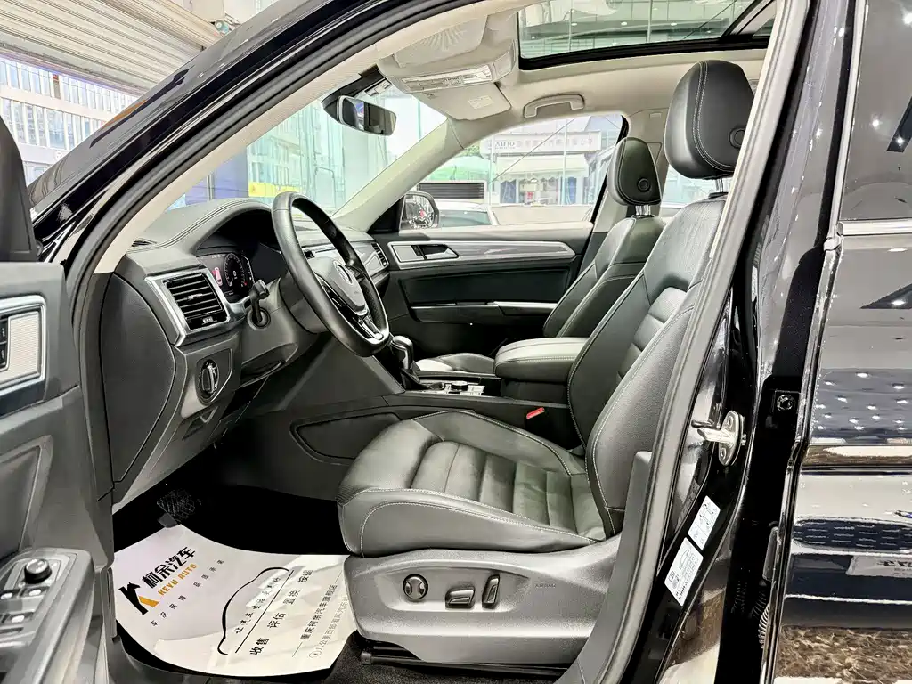 Volkswagen Teramont — миниатюра 5