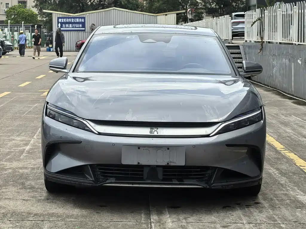 BYD Han — миниатюра 2