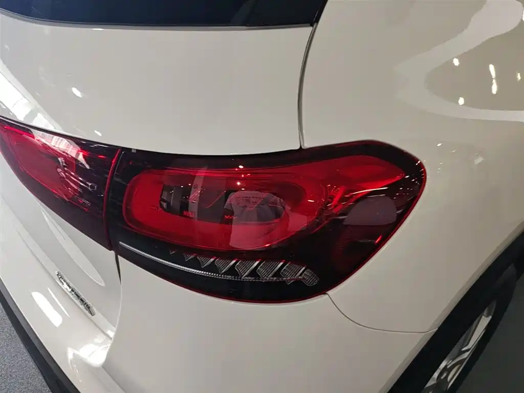 Mercedes-Benz GLA 2023 GLA 200