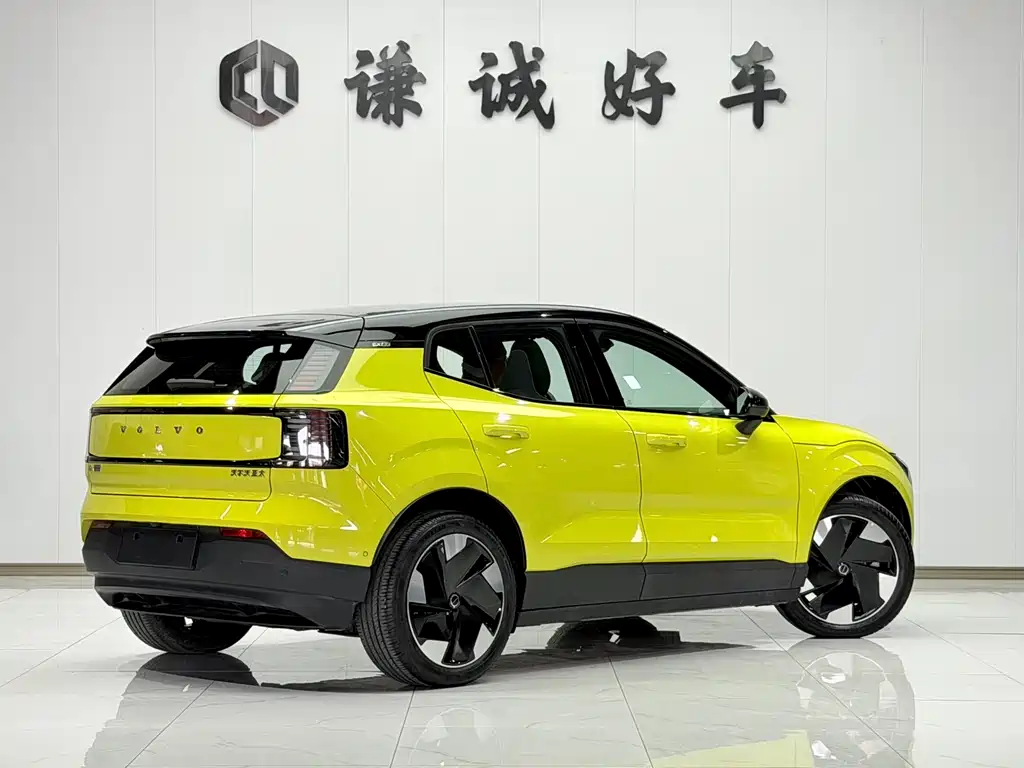 Volvo EX30 — миниатюра 5