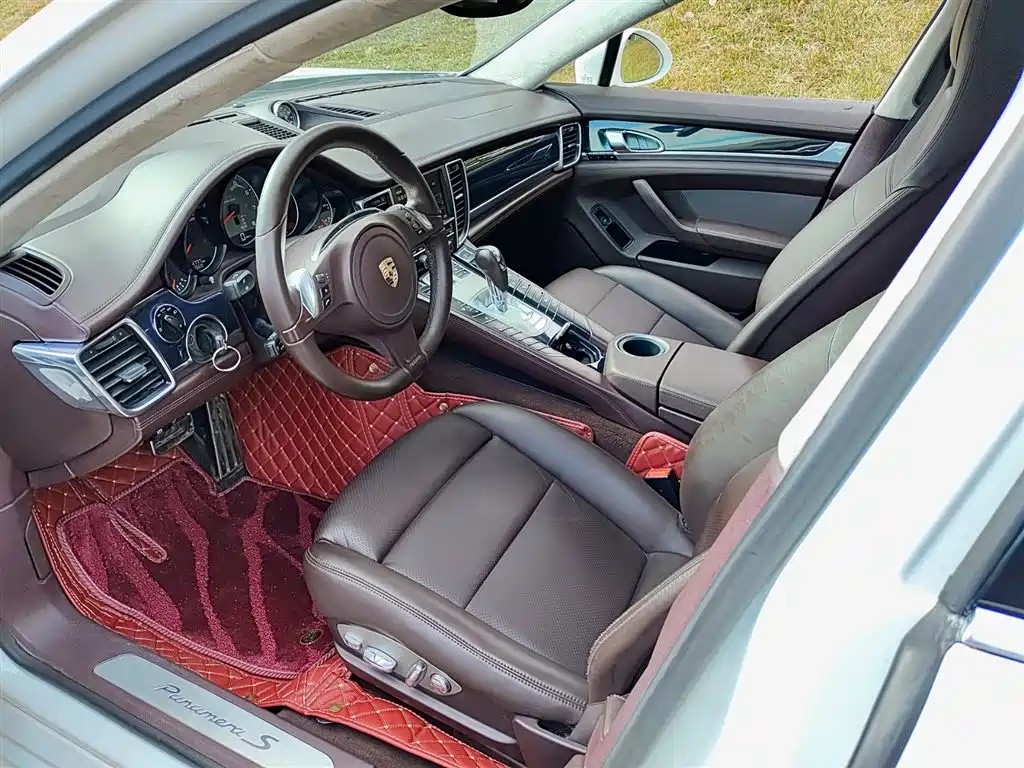 Porsche Panamera 2013 Panamera S 4.8L