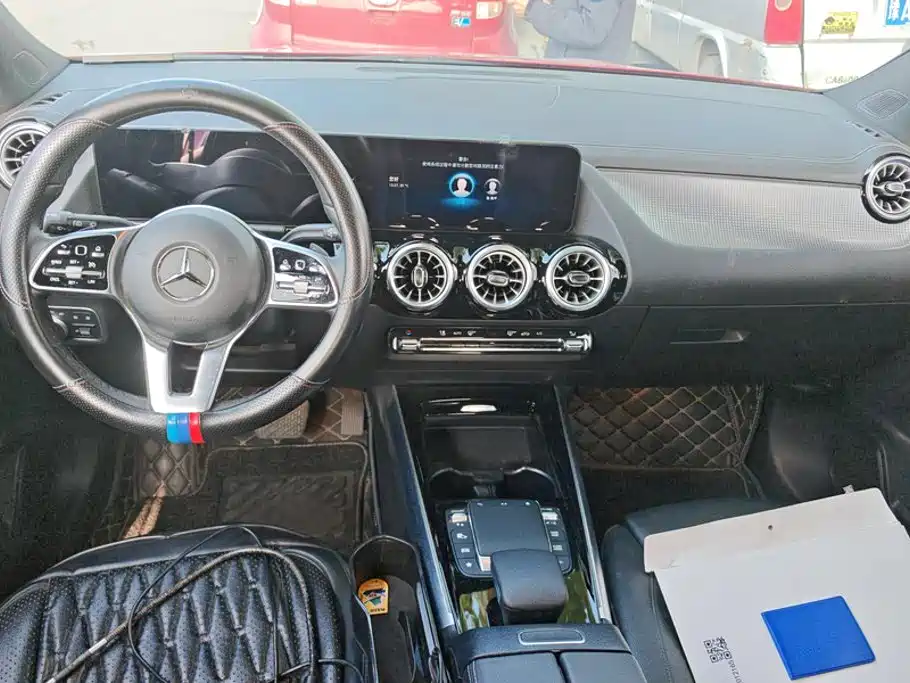 Mercedes-Benz GLA — миниатюра 12