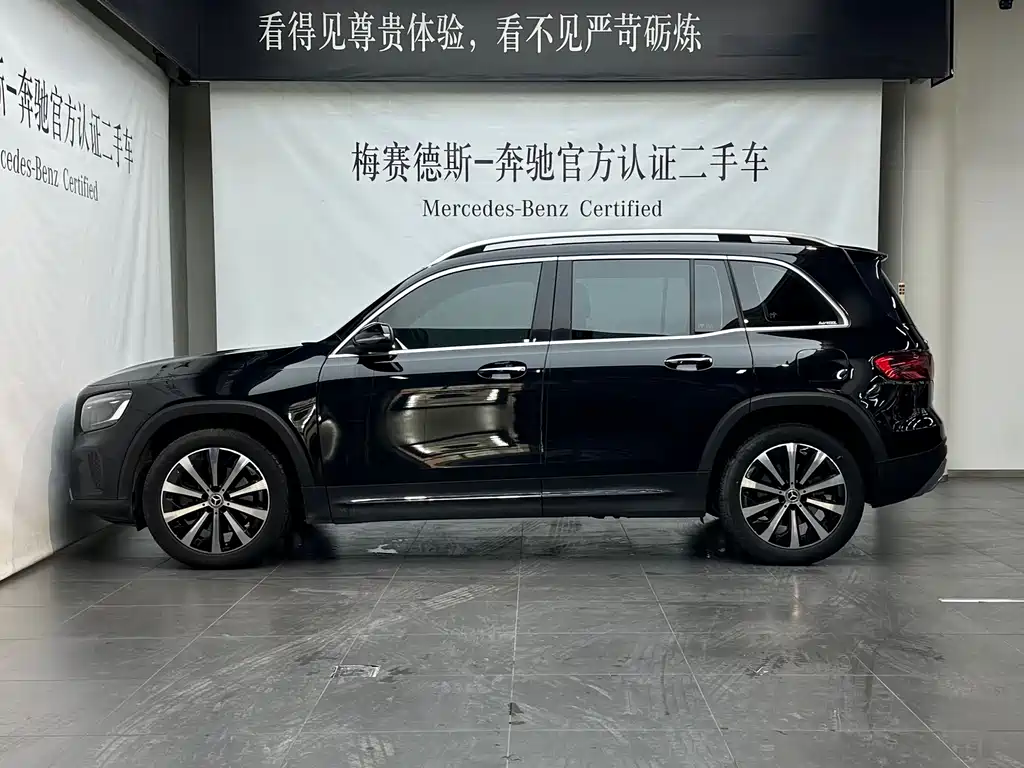 MERCEDES-BENZ GLB
