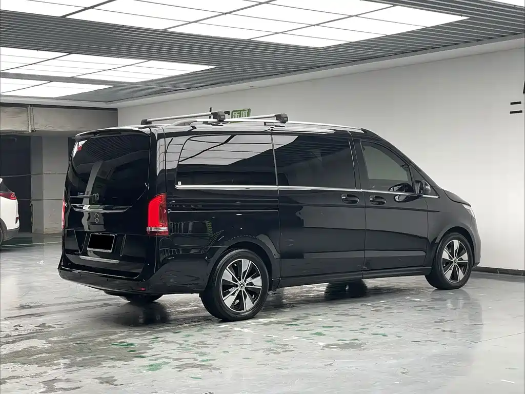 Mercedes-Benz V-Class — миниатюра 6