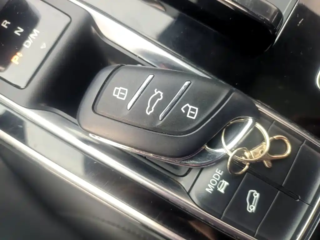 Roewe RX5 MAX — миниатюра 9