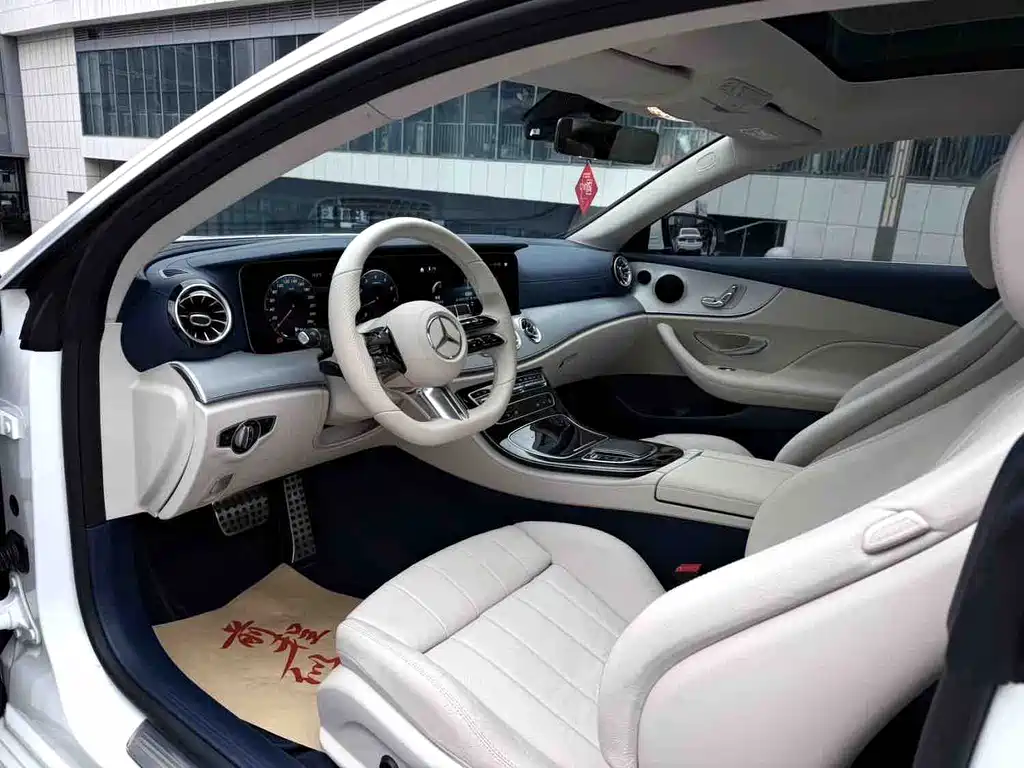 Mercedes-Benz E-Class (Import) — миниатюра 4