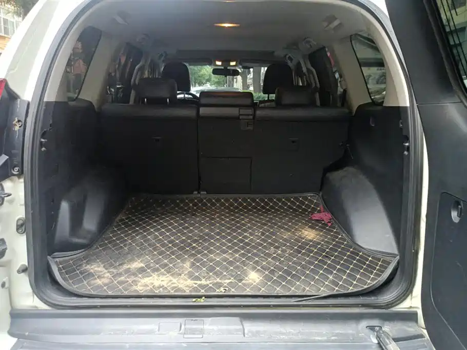 Toyota Land Cruiser Prado 2016 2.7L AT Standard