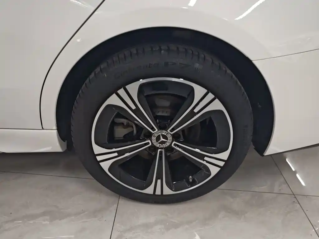 Mercedes-Benz C-Class — миниатюра 8