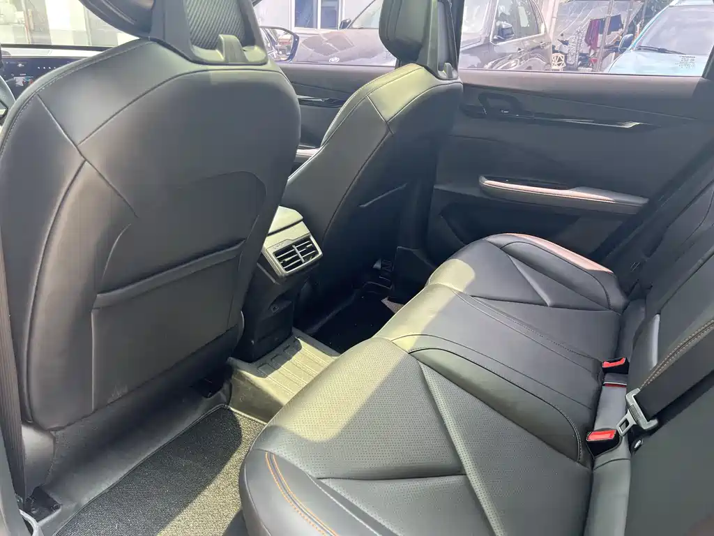 Changan UNI-V 2022 1.5T Luxury