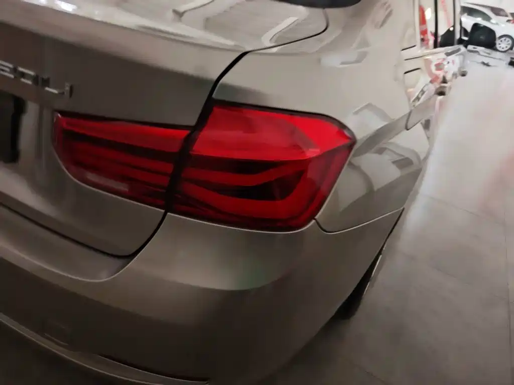 BMW 3 Series — миниатюра 8