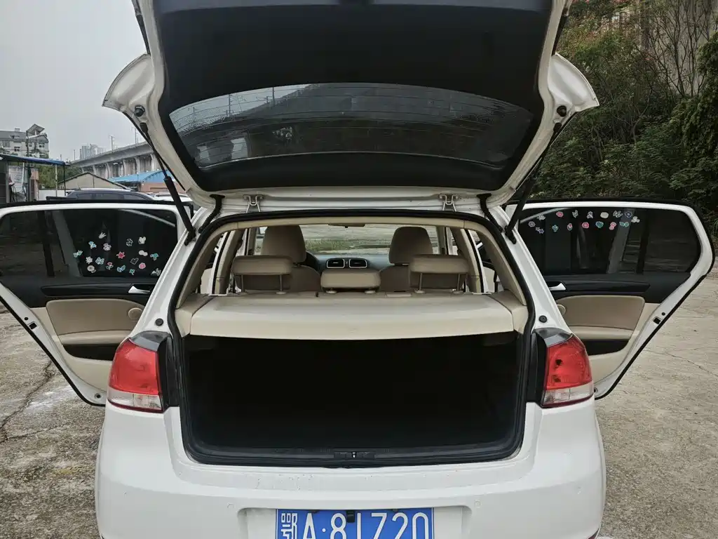 Volkswagen Golf — миниатюра 12