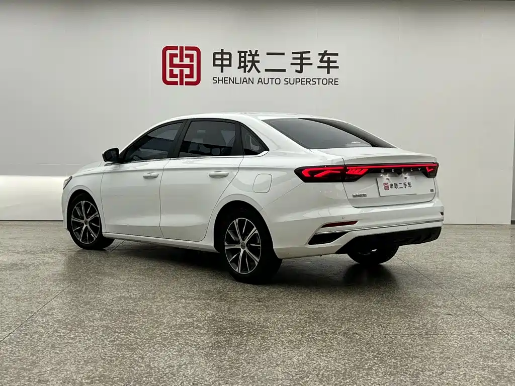 Geely Emgrand — миниатюра 13