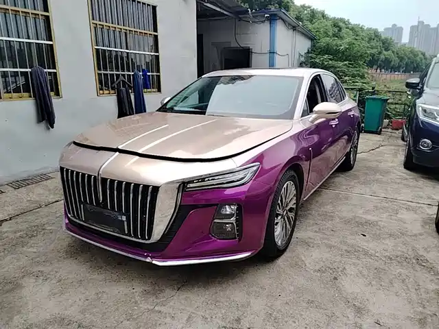 2023 Hongqi H5