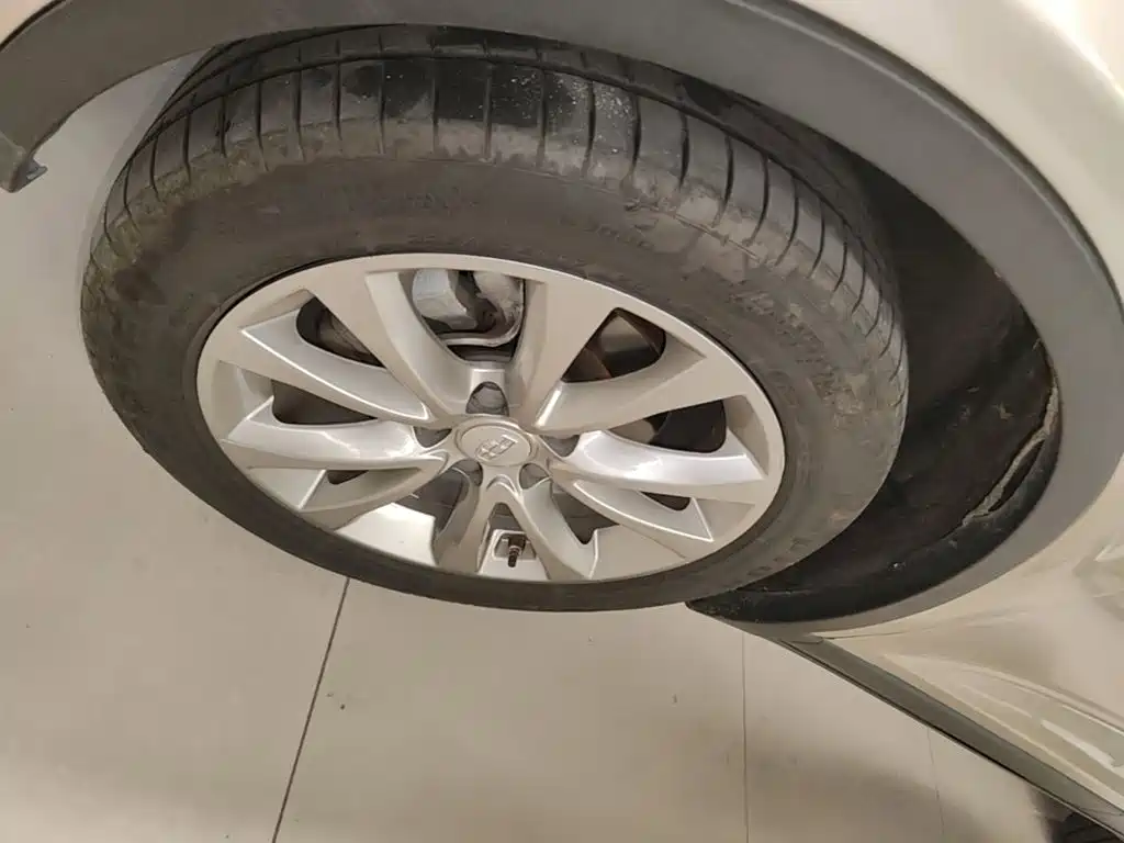 Geely Emgrand GS — миниатюра 23