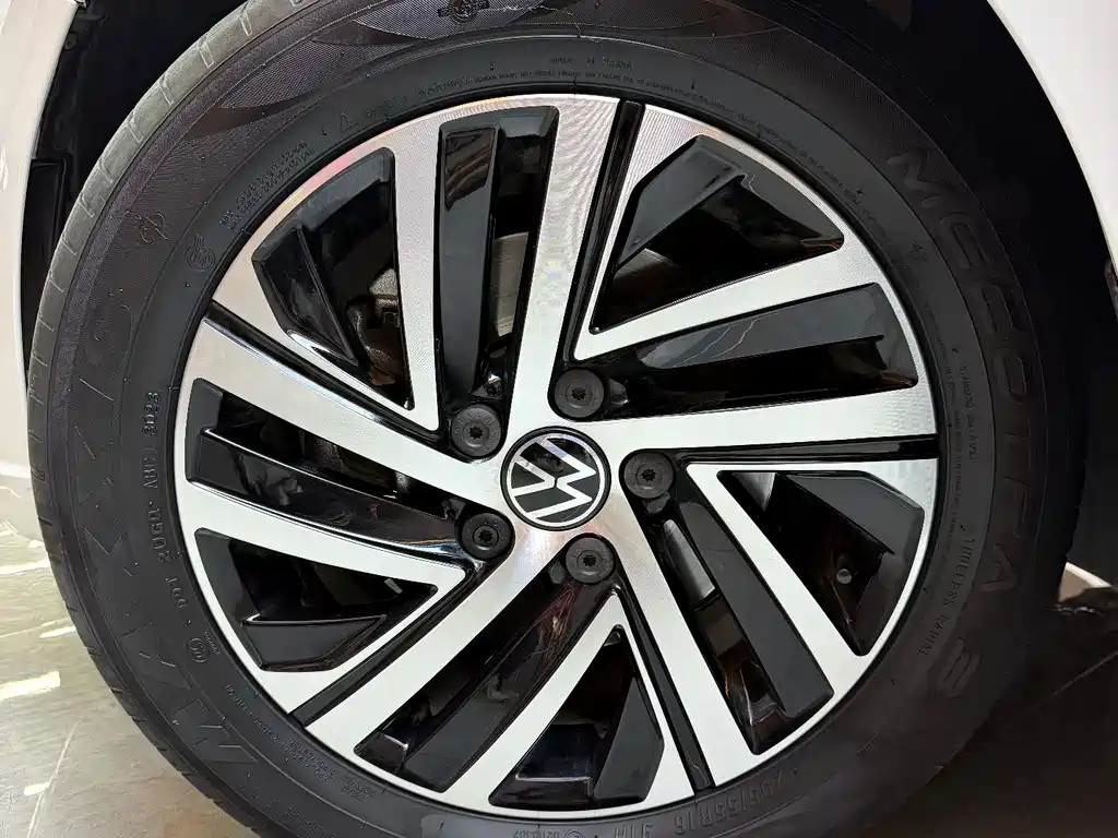 Volkswagen Lavida — миниатюра 10