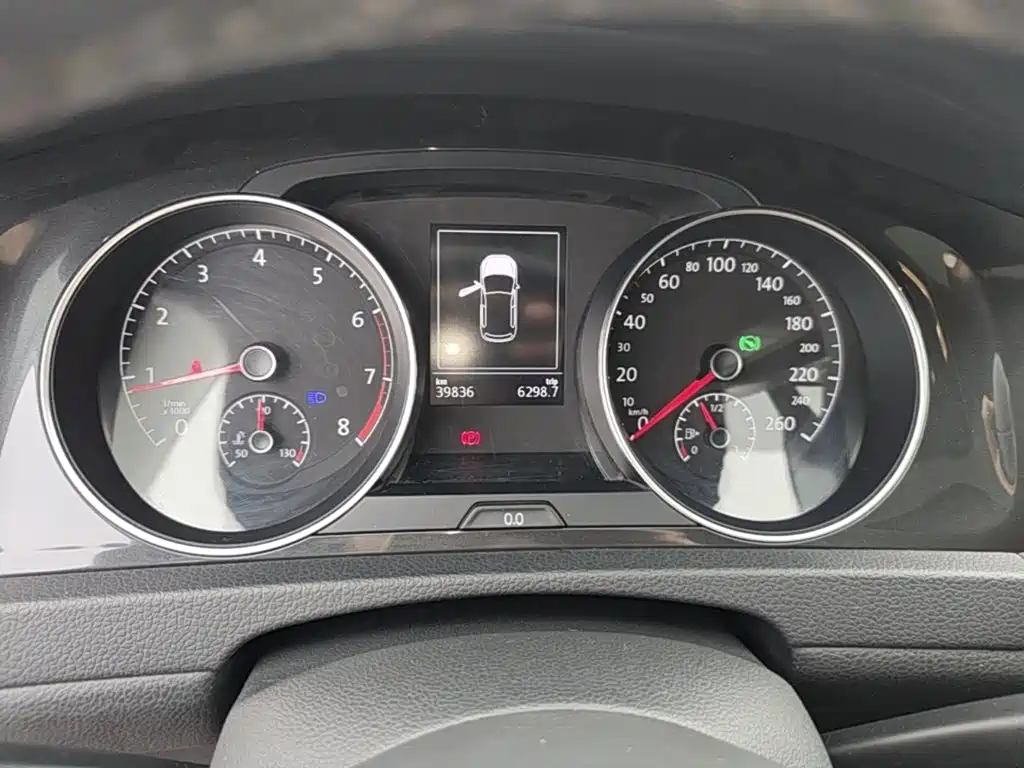 Volkswagen Golf — миниатюра 12