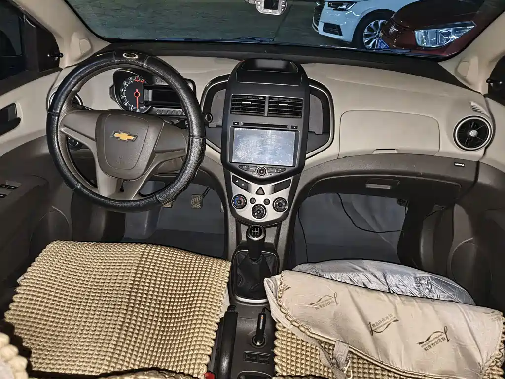 Chevrolet Aveo — миниатюра 9