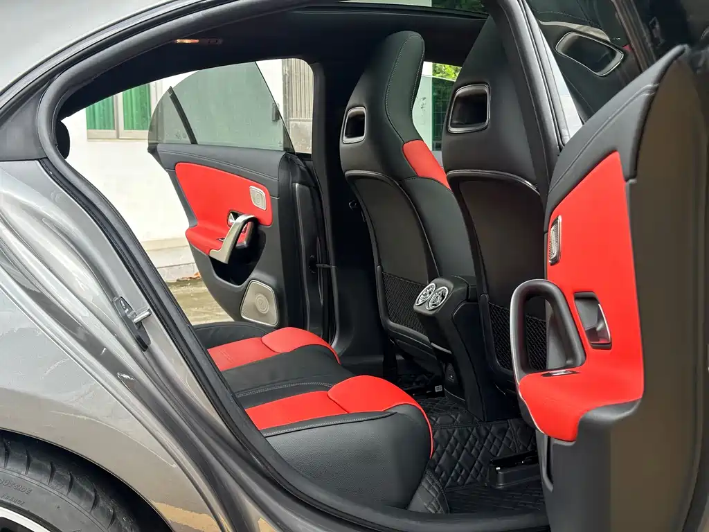 Mercedes-Benz CLA AMG — миниатюра 8