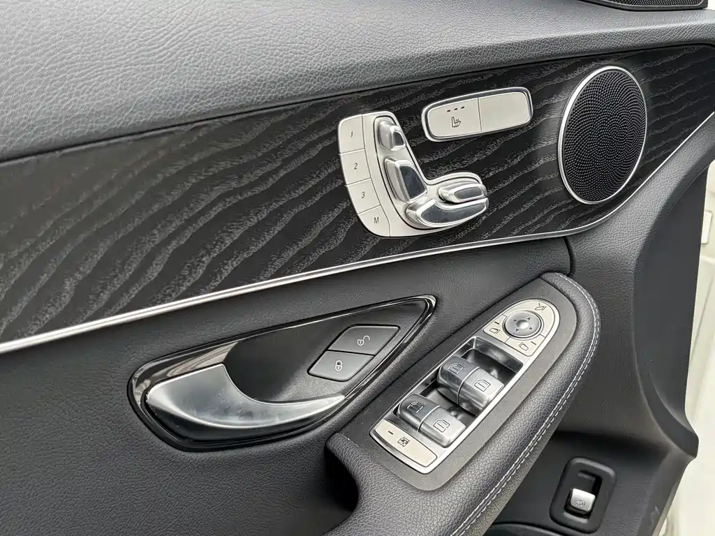 Mercedes-Benz C-Class 2020 — фото 8