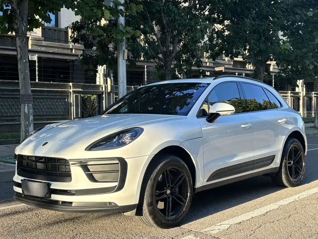 Porsche Macan — миниатюра 3