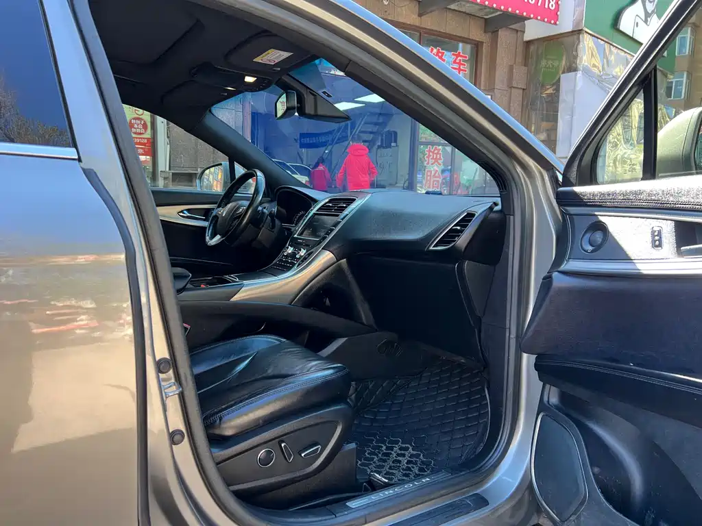 Lincoln MKX — миниатюра 8