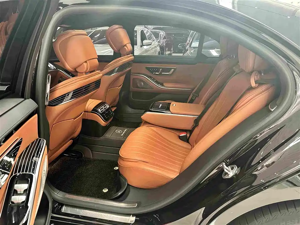 Mercedes-Benz S-Class — миниатюра 10
